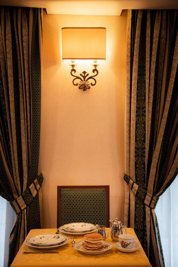 Hotel Petite Fleur Роккаразо Екстер'єр фото